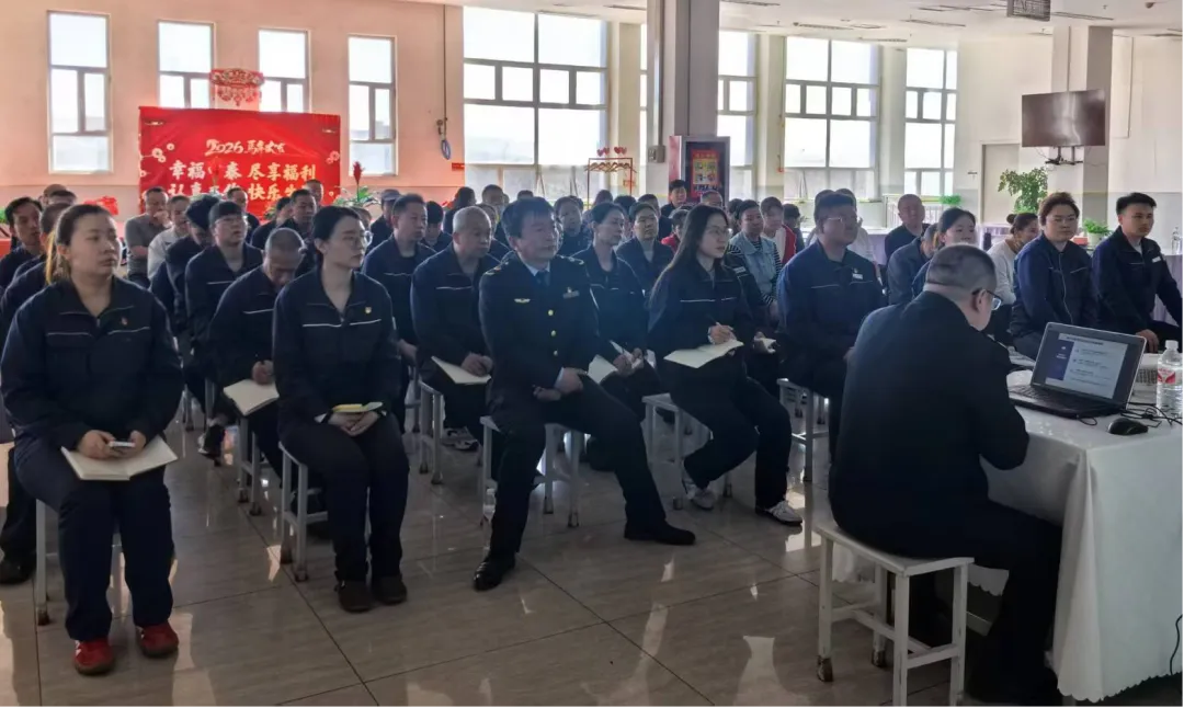 【法治建设】弘扬宪法精神 护航市场秩序—阜康市市场监督管理局深入开展“宪法法律”宣传月活动