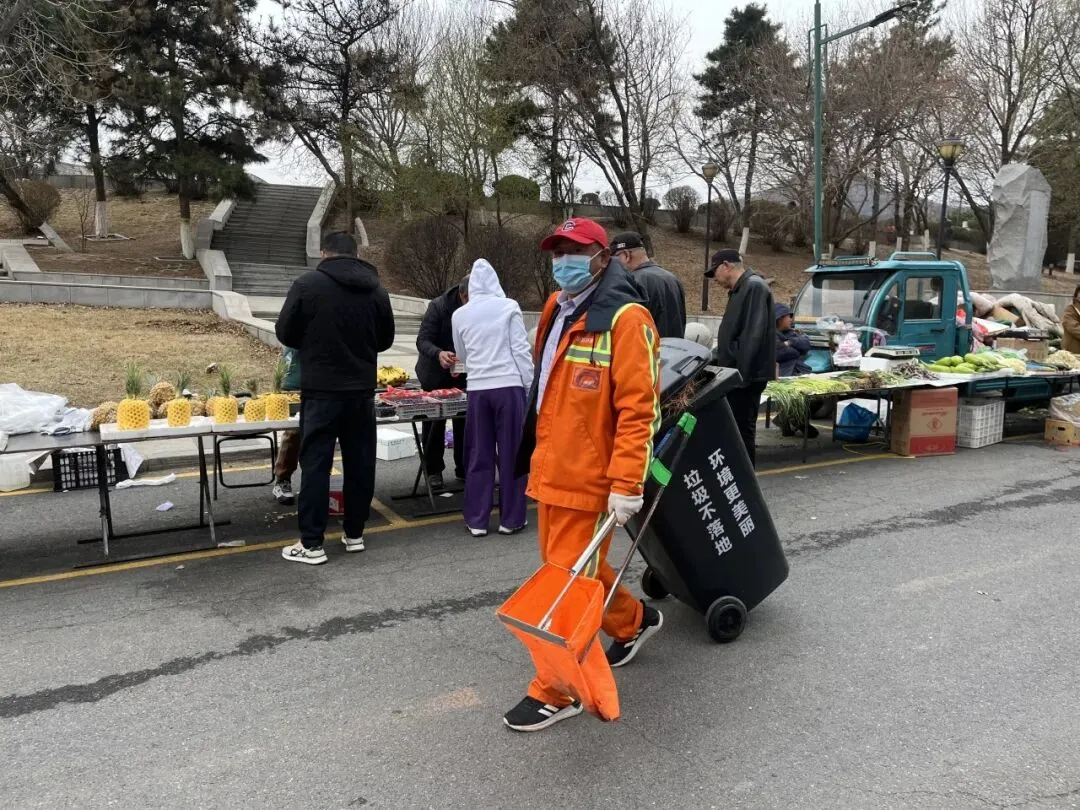 【世基环境】整治市场烟火环境 ,强化作业安全意识!