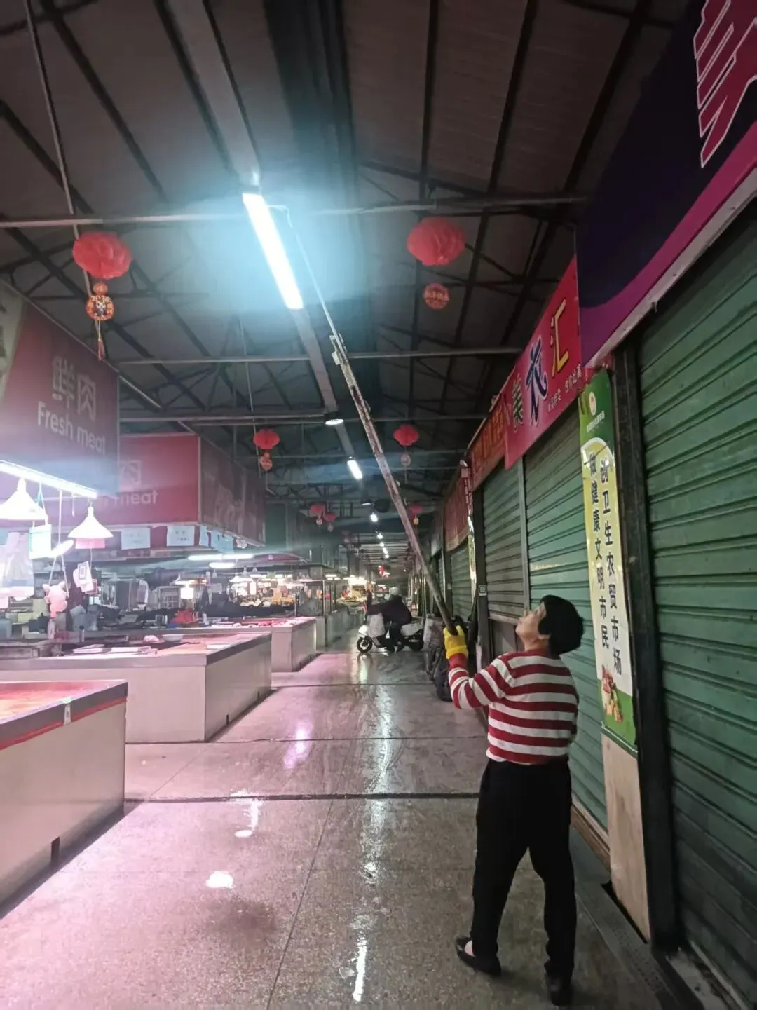 芗城区市场监管局抓实农贸市场及周边城市文明建设,全力保障全省文旅经济发展大会