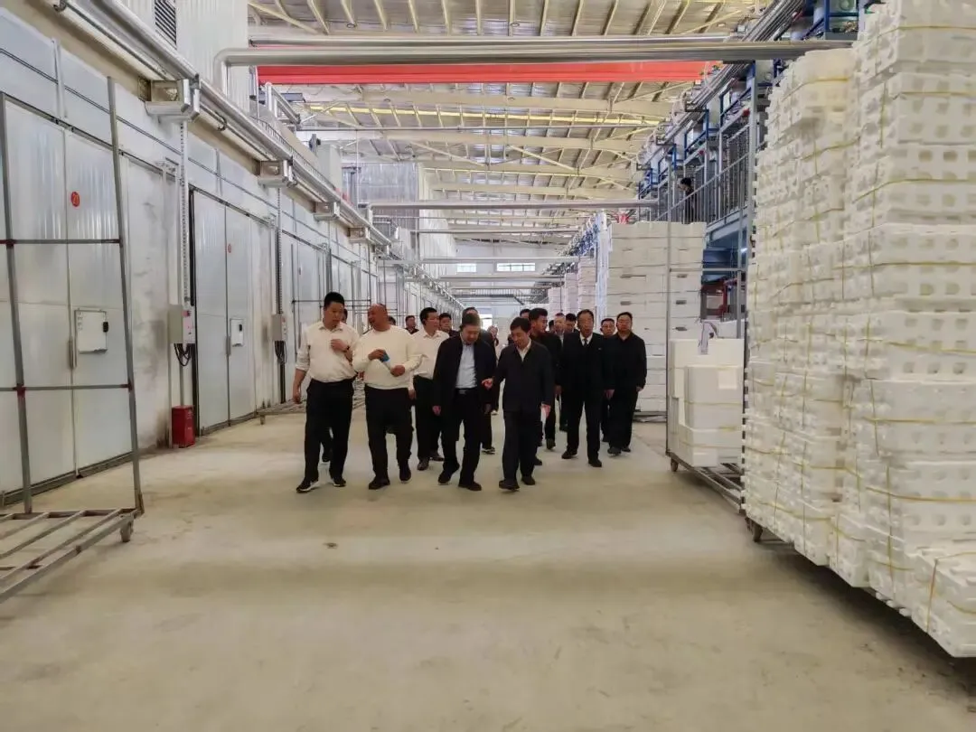 北京新发地农副产品批发市场董事长张玉玺带队到智造新城考察交流