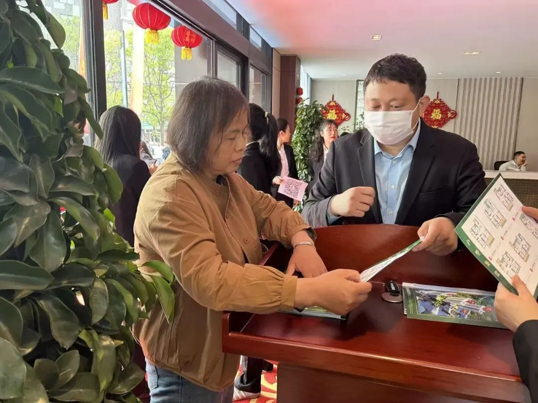 栖凤苑营销中心荣耀绽放,全城共鉴美好新篇!