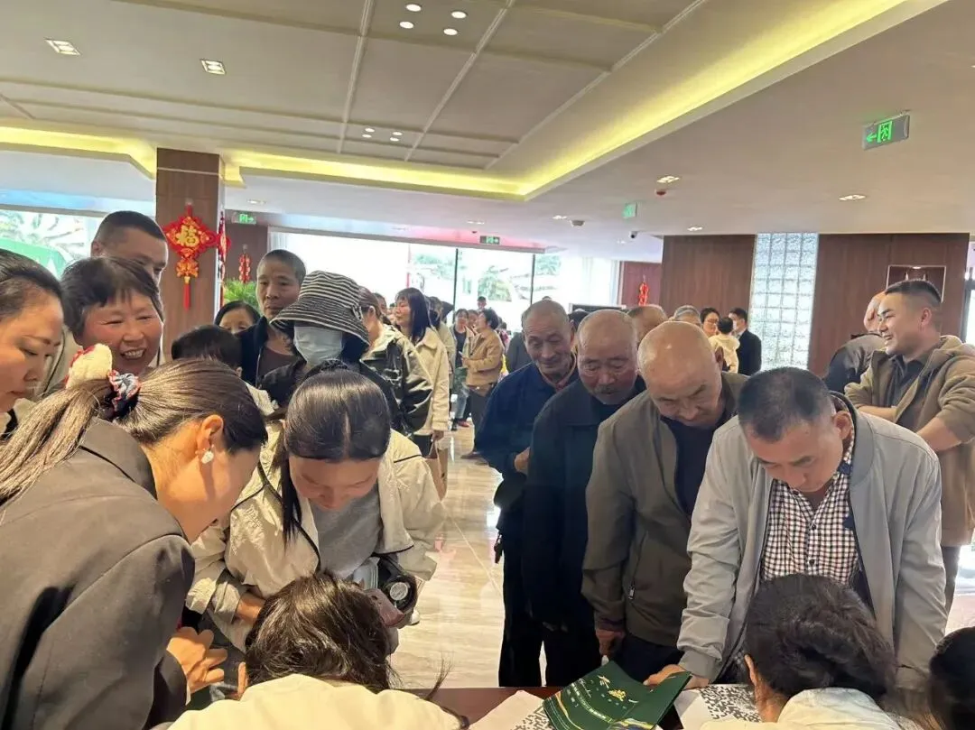 栖凤苑营销中心荣耀绽放,全城共鉴美好新篇!