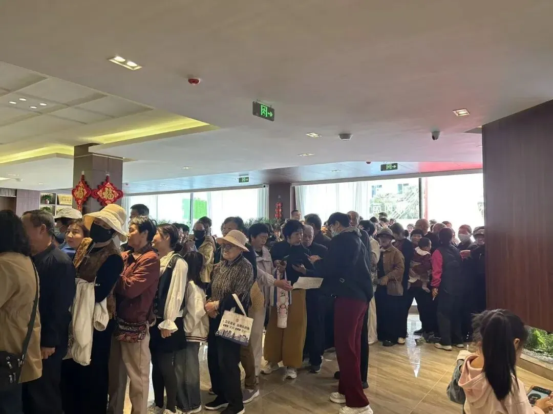 栖凤苑营销中心荣耀绽放,全城共鉴美好新篇!