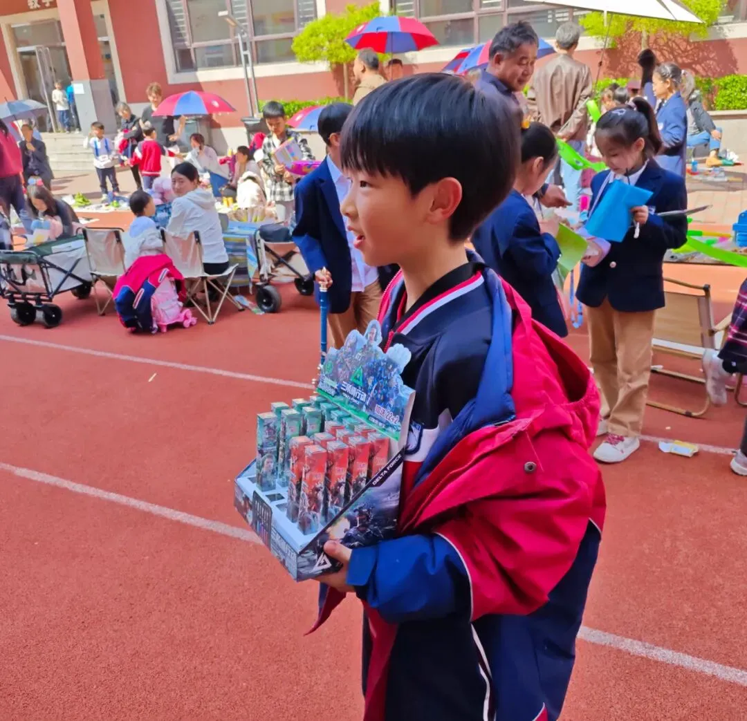 数趣市集・智汇跳蚤 | 金子塔跳蚤市场欢乐收官!原来人民币里藏着这么多秘密~