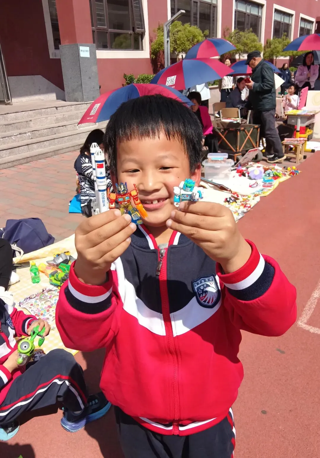 数趣市集・智汇跳蚤 | 金子塔跳蚤市场欢乐收官!原来人民币里藏着这么多秘密~