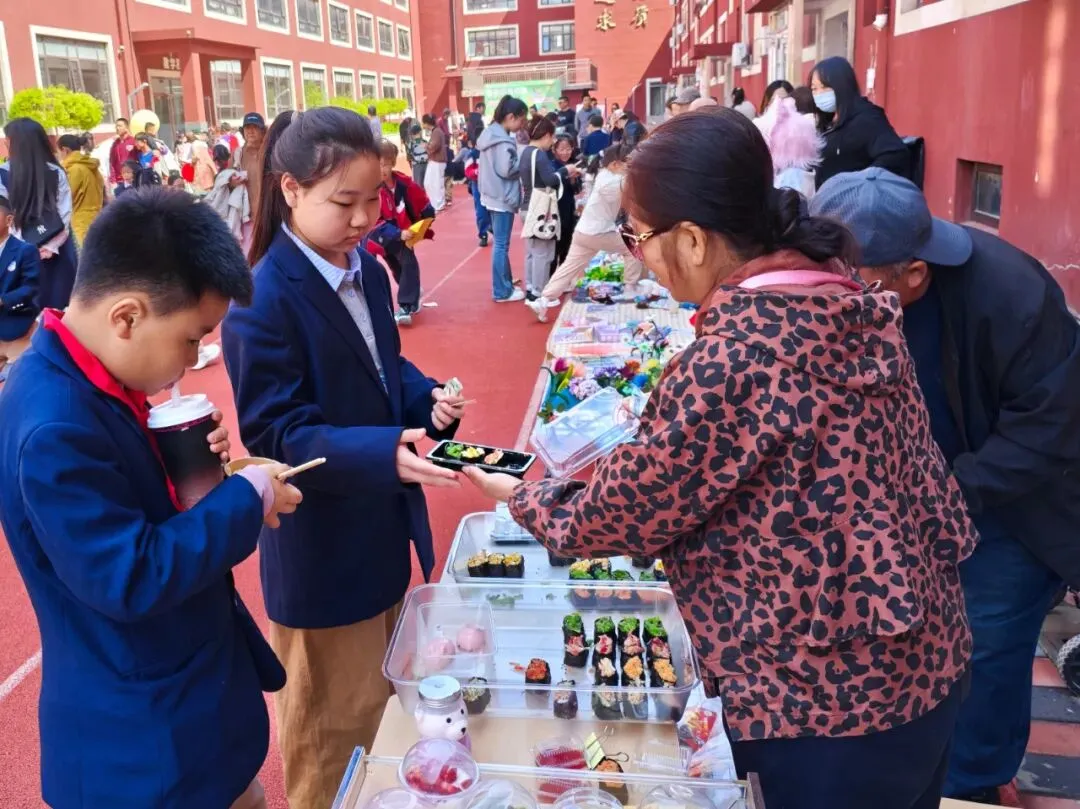 数趣市集・智汇跳蚤 | 金子塔跳蚤市场欢乐收官!原来人民币里藏着这么多秘密~