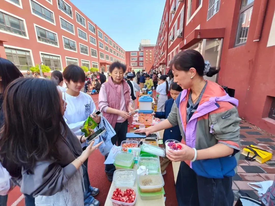 数趣市集・智汇跳蚤 | 金子塔跳蚤市场欢乐收官!原来人民币里藏着这么多秘密~