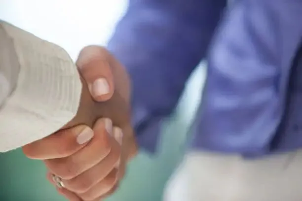 解决陪诊师获客难题,手把手教你搭建个人流量渠道