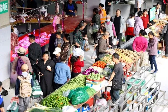 【媒体关注】贵安新区山语城农贸市场正式开业