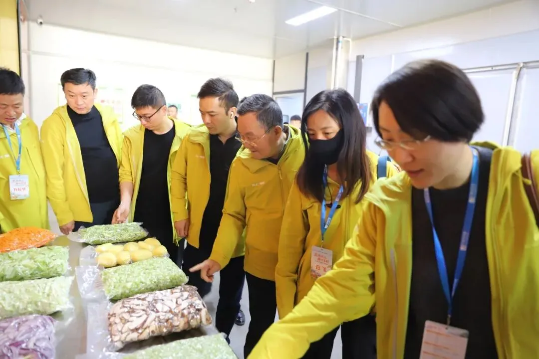 【市场新闻】 “热土·领航”乡村振兴公益计划三期班莅临北京新发地考察交流