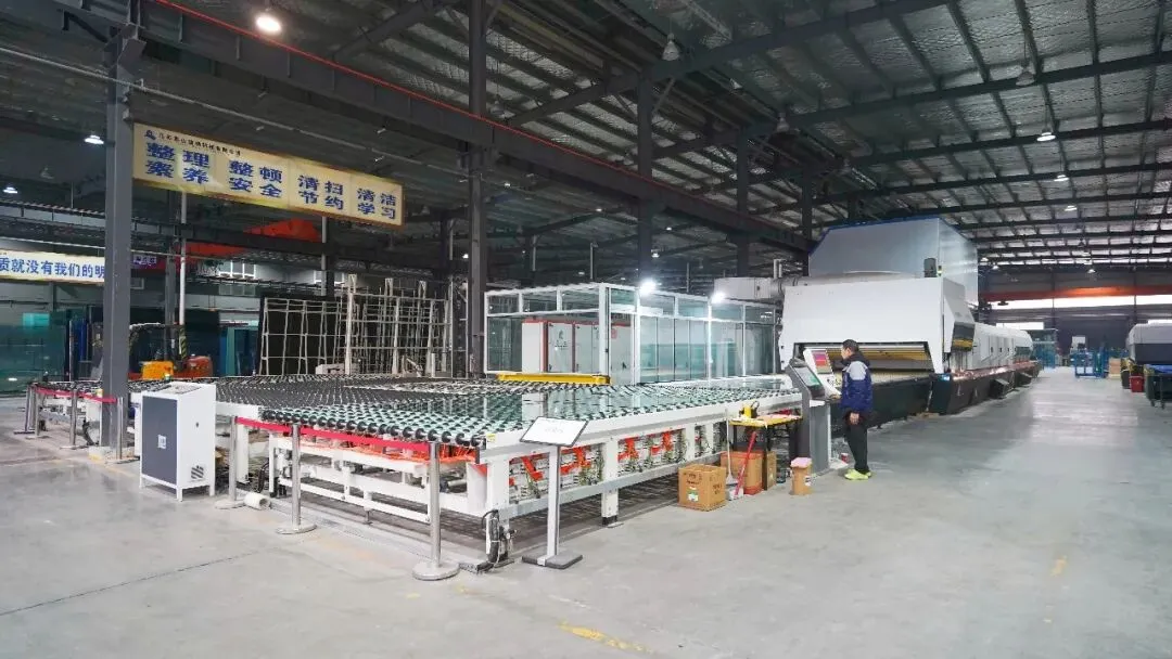 奋进春天里丨市场为王,创新为擎!泰山玻璃“双轨”硬核发展