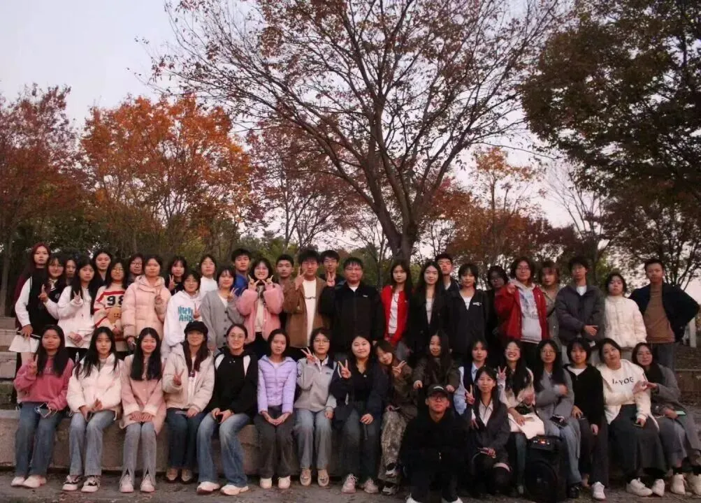 HUTB新力量丨看她如何多元打开“市场营销”️