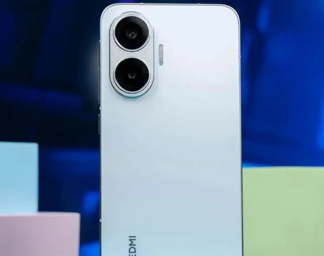 红米Turbo 5 开年引爆中端市场!16GB+1TB版本售价2999元,性能跑分突破340万!