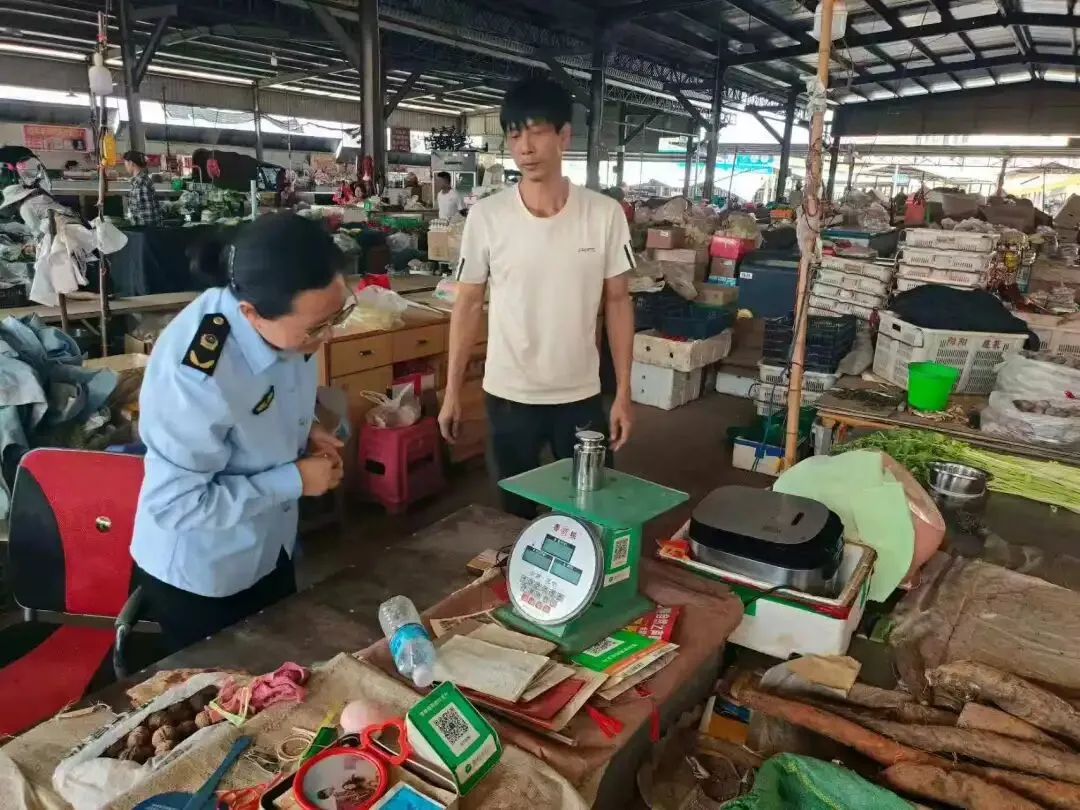 【各所动态】新哨市场监督管理所:筑牢民生计量防线 ,守护公平消费