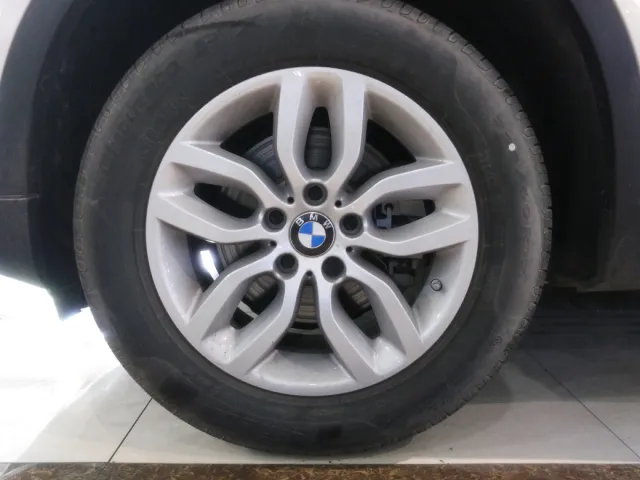 中国车刚赚到的钱又要吐回去?俄罗斯市场暴跌58%,这三家车企凭啥能活下来!