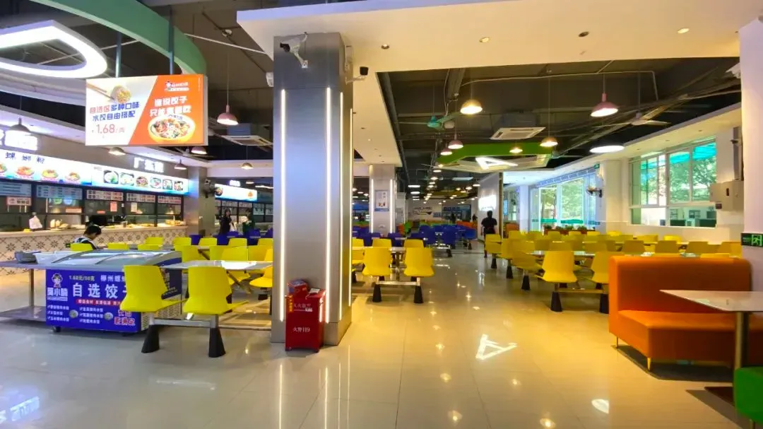 2026年热门专业招生::化妆品制造与营销专业(免分入读)