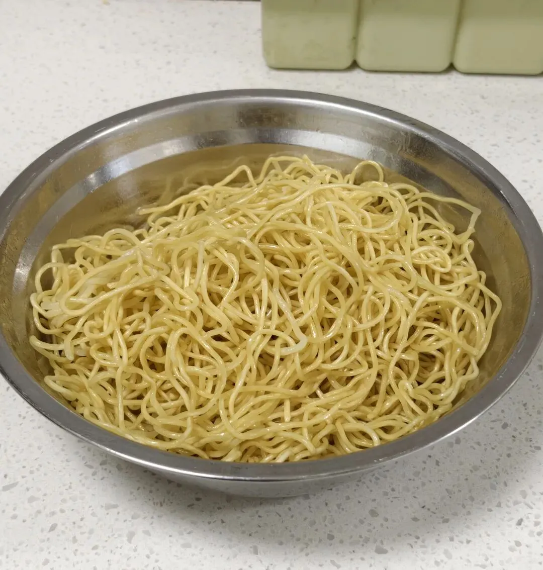 朋友就靠这小吃配方摆摊5年,在市场稳住了生意!