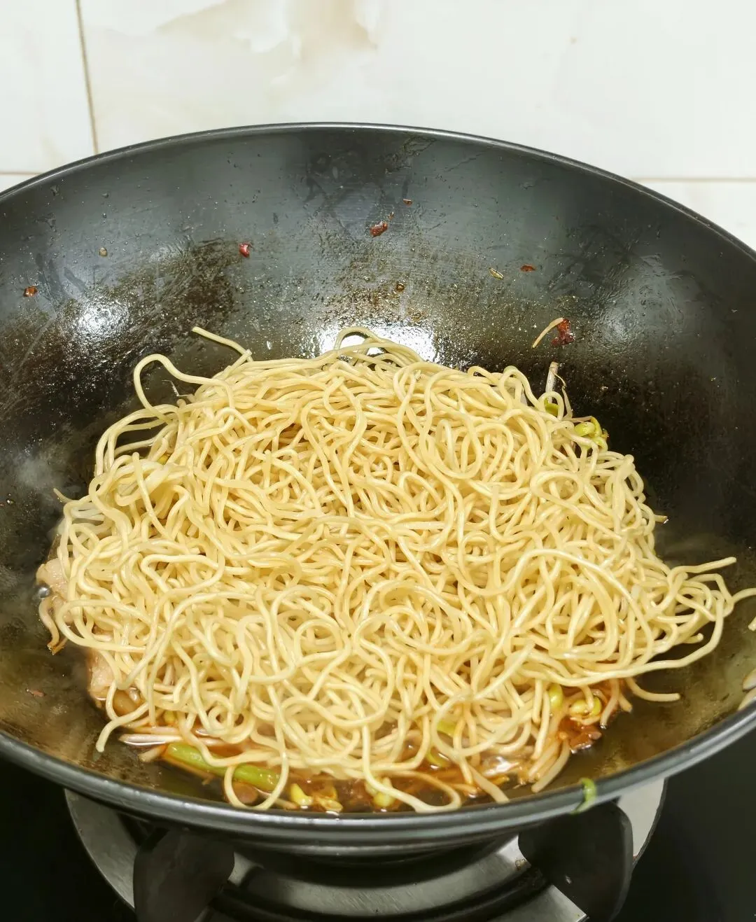 朋友就靠这小吃配方摆摊5年,在市场稳住了生意!