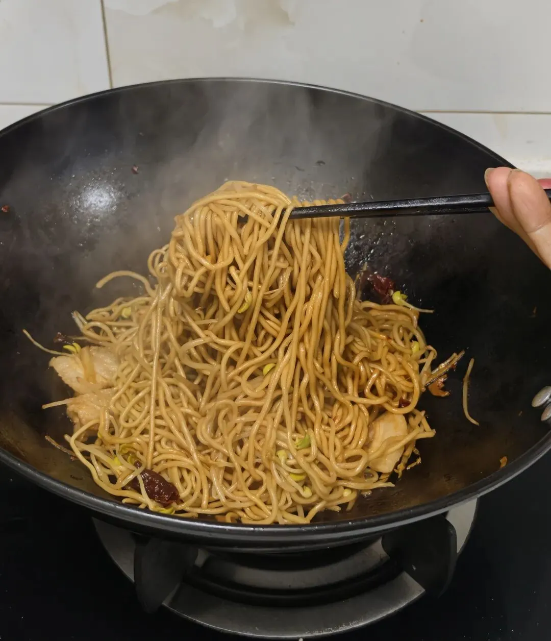 朋友就靠这小吃配方摆摊5年,在市场稳住了生意!