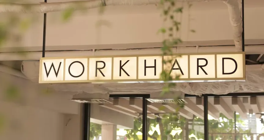 老吉房产营销第128天:房产销售学历背景全是浮云,做到这一点月入稳过万