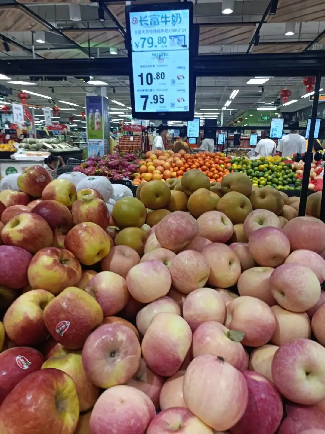 苹果市场惨不忍睹,销售行情堪称历史最差,价格高口感差阻碍了消费者的选择