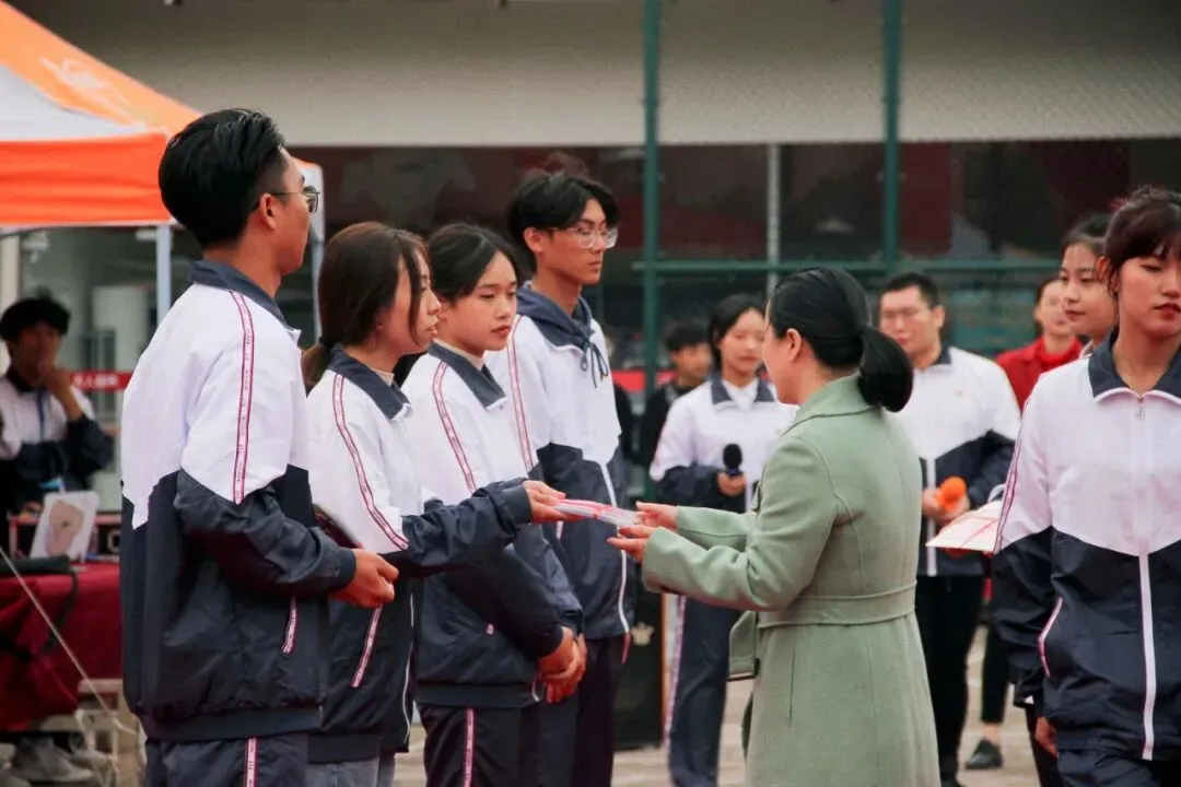 开店丨工商模拟市场火热开启,你去了吗