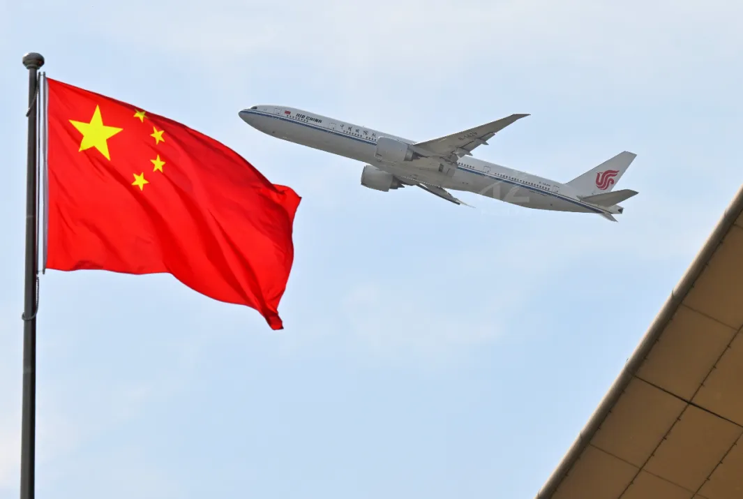 民航市场持续升温 客流航线双增长