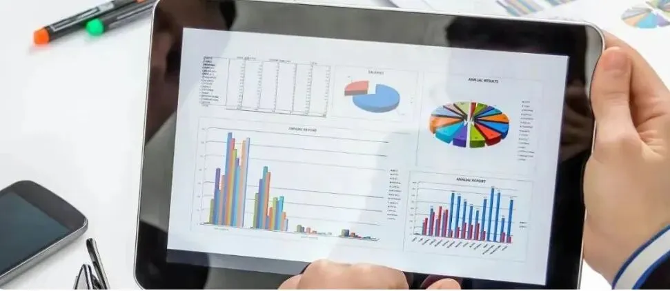 【女装吞并市场:营运部门的慌张】