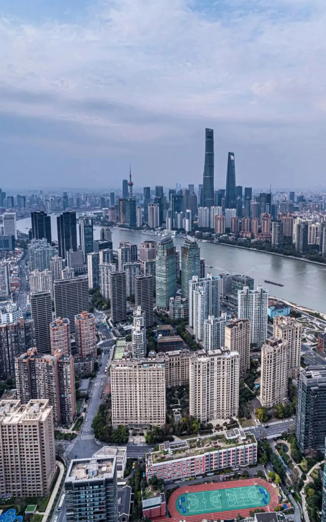 上海二手房成交破3.1万套,市场彻底反转.新政发力!上海二手房热度登顶,成交量一路狂飙单日成交1632套!迎来史诗级回暖!