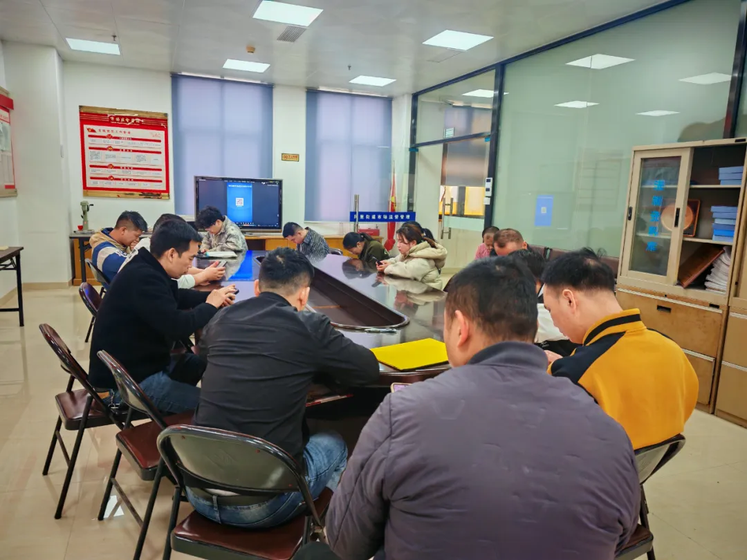 凤里街道市场监督管理所组织网络餐饮服务单位开展食品安全专题培训