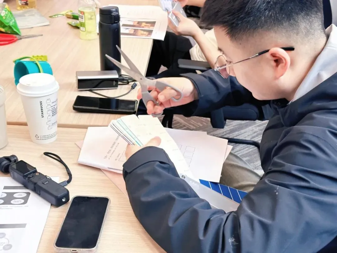MBA课程报道|色彩赋能营销,设计驱动创新——《色彩营销设计与管理》第一天课程