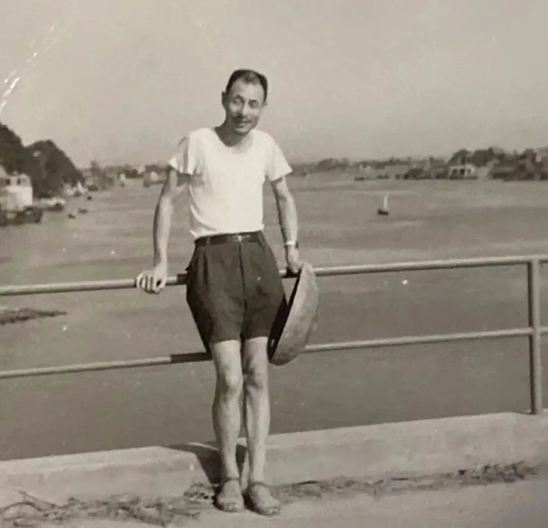 安震接受“车辕车辙网”和«轮胎营销»刊物陈平主编专访,深情追忆父亲安郁综先生对新中国橡胶与轮胎工业技术发展的卓越贡献