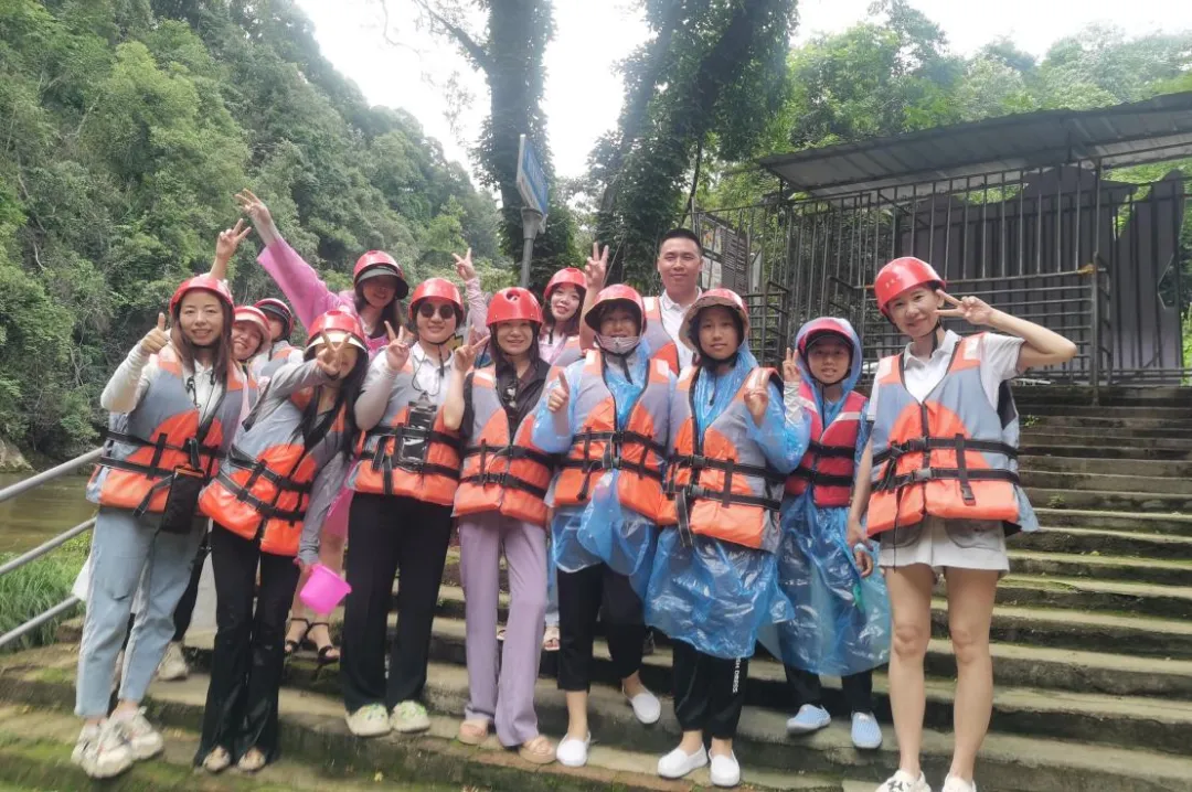 溪谷远行 共建未来——科德集团湖南营销精英主题团建
