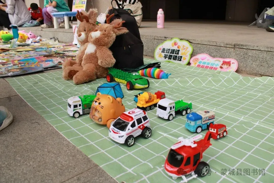 就在本周日,招募小摊主!一起逛跳蚤市场