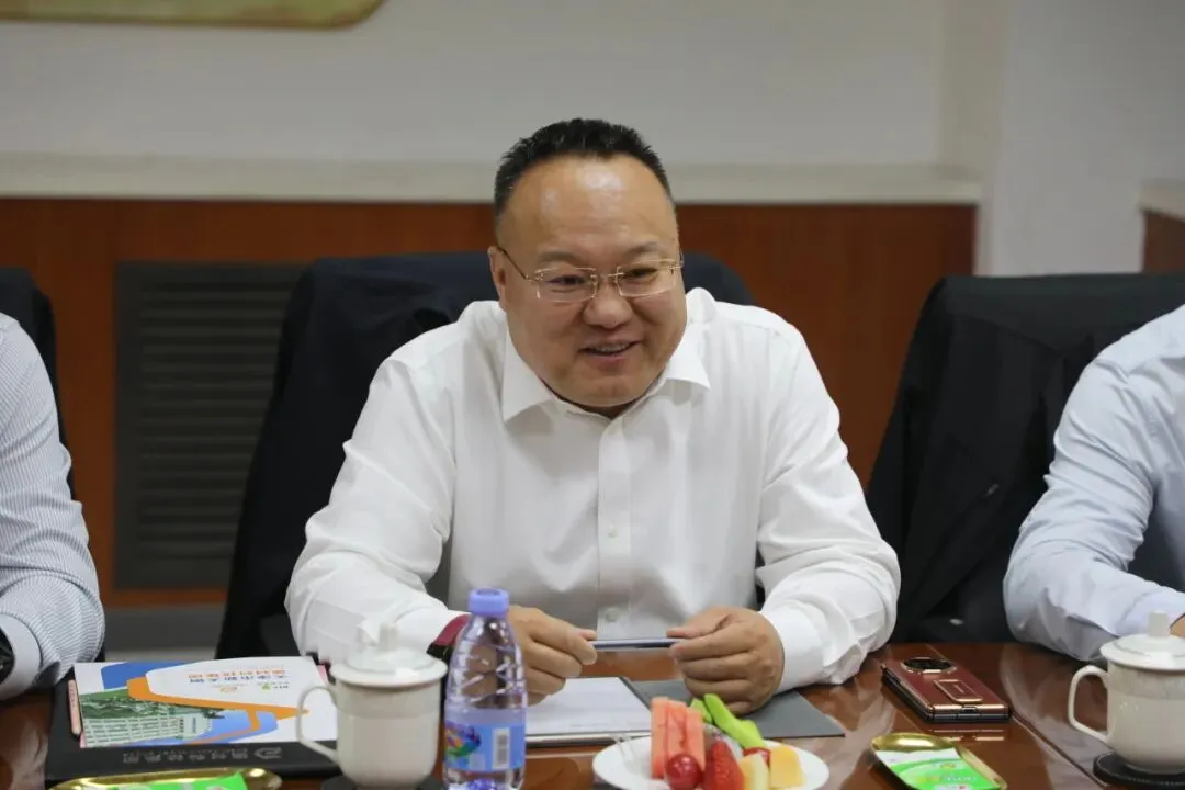 包钢股份营销中心总经理余晨一行到访德材科技集团