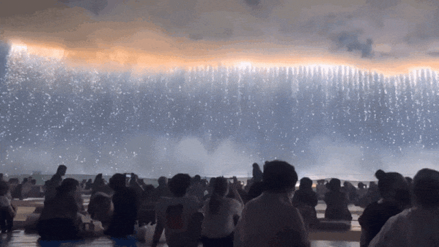 2026延平 [后厂农贸市场]前停车场大型光影瀑布美食.娱乐.游园会4月17日盛大开幕!全场免门票