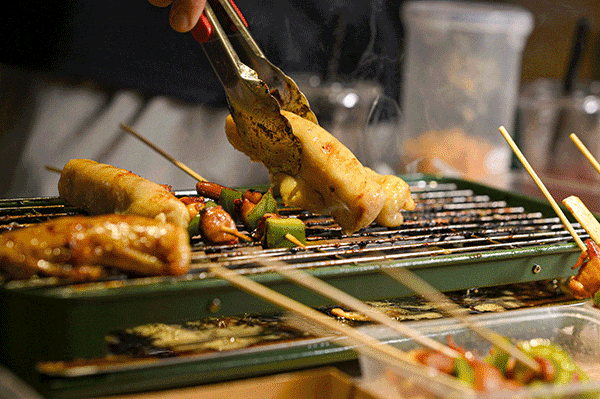 2026延平 [后厂农贸市场]前停车场大型光影瀑布美食.娱乐.游园会4月17日盛大开幕!全场免门票