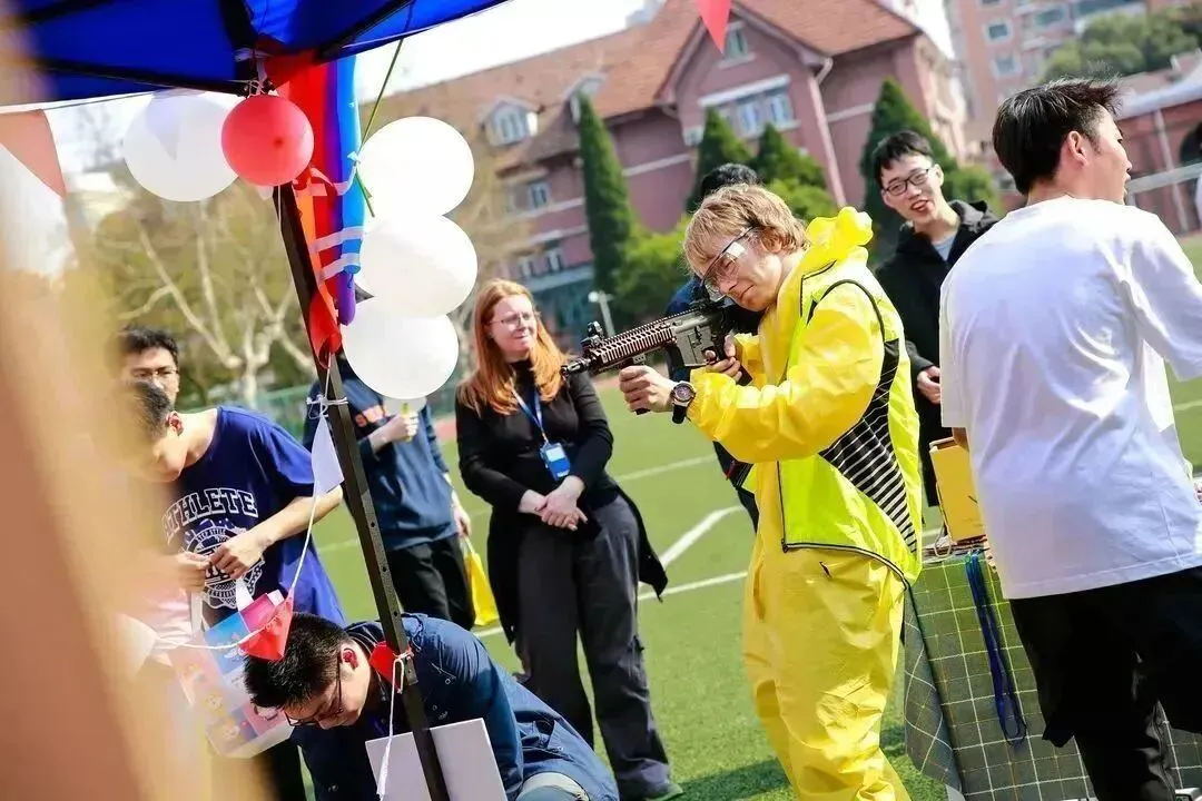 2026延平 [后厂农贸市场]前停车场大型光影瀑布美食.娱乐.游园会4月17日盛大开幕!全场免门票