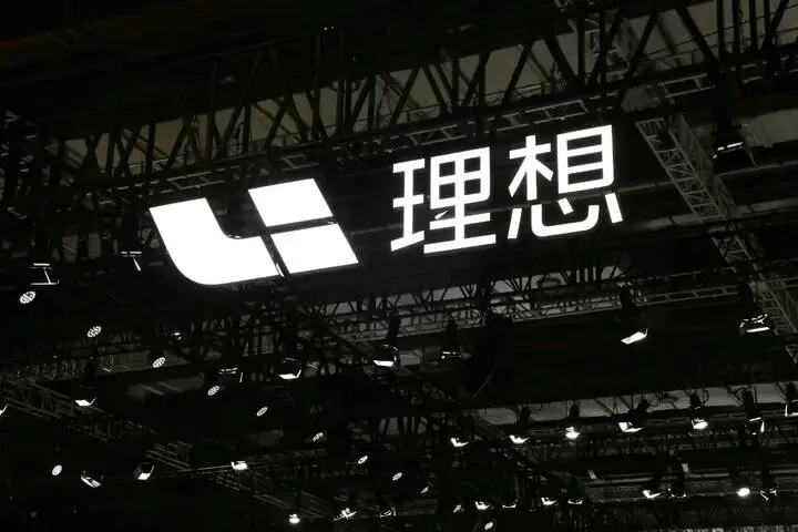 理想终于不忍了!手撕日系品牌“拉踩式营销”,你雇水军的样子真难看!