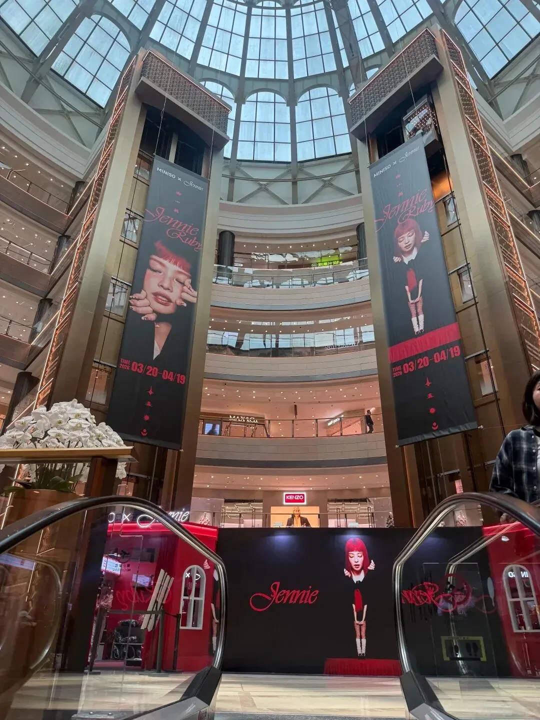 从200万首日销售看MINISO * Jennie:一场被设计好的“欲望转化”