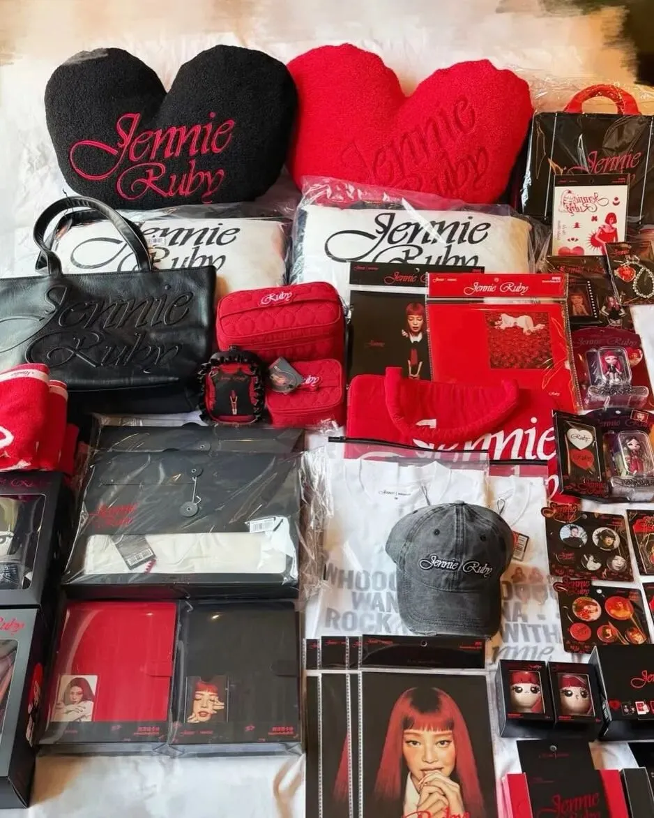 从200万首日销售看MINISO * Jennie:一场被设计好的“欲望转化”