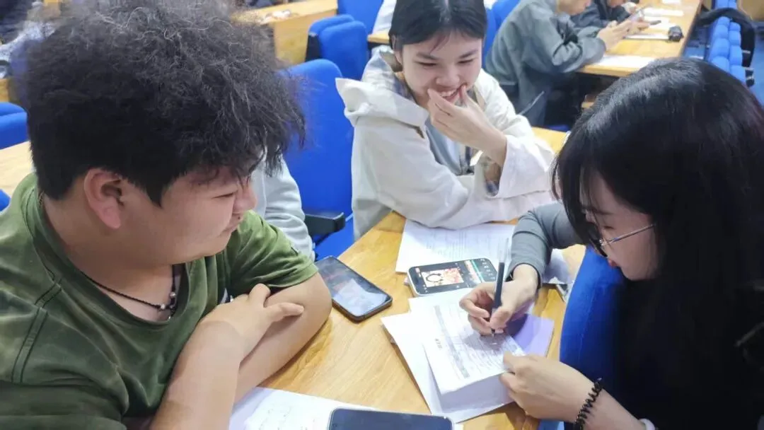 校企协同,实战育人 | 文学院网络营销与直播电商专业项目式教学周启动