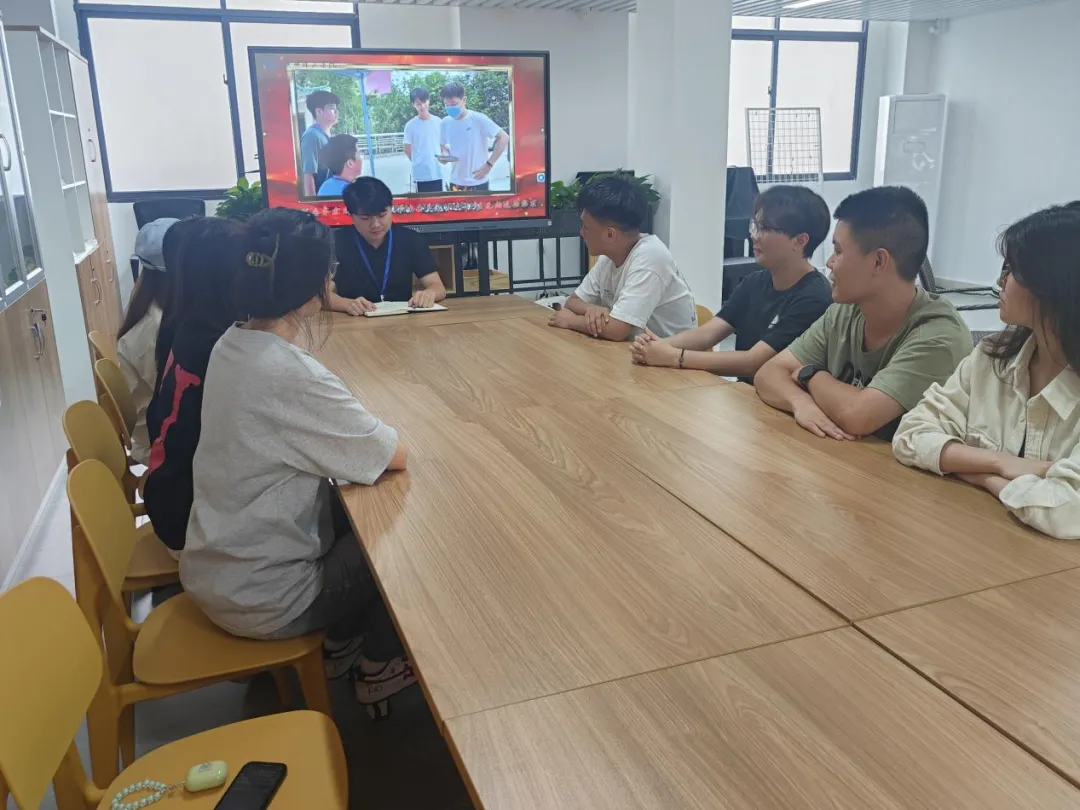 22营销4(Z)班班干部座谈会