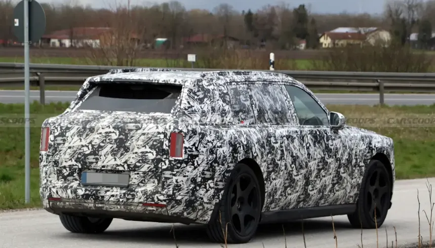 别再盯着宾利了!这次搅乱超豪华纯电市场的,是劳斯莱斯