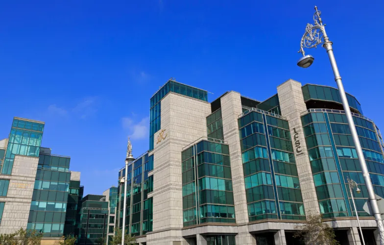 都柏林办公楼市场“复苏”言之尚早,楼价暴跌65%才是真相