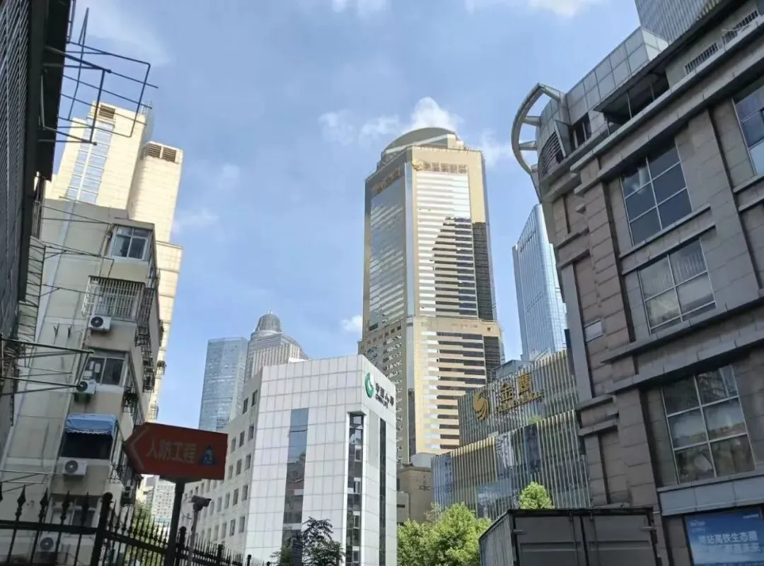 商业地产去库存:锚定市场大局与城市高质量发展的双重命题