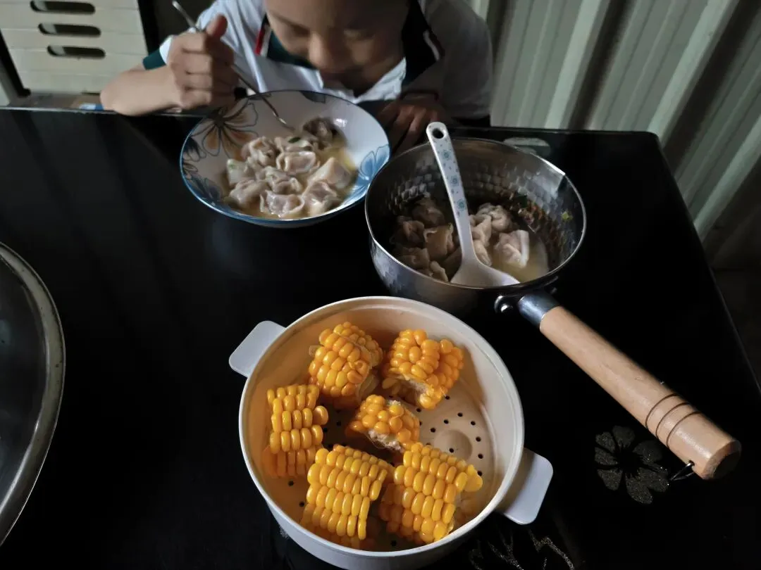 从超市牛奶的复购营销,到:老罗拖鞋新出路!我要在微信建全国分销网,让你买鞋省钱、分享赚钱,穿老罗拖鞋、走致富小路