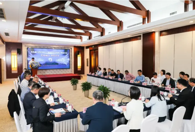 打破国外垄断,填补国内市场空白–越城博士团队发布光电融合跨层设计工业软件平台