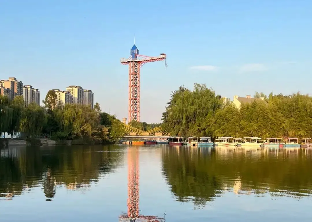 远洋·未央華府营销中心/10号线旁·湖畔相邻·公园大城/地铁旁·教育·运动生活示范区