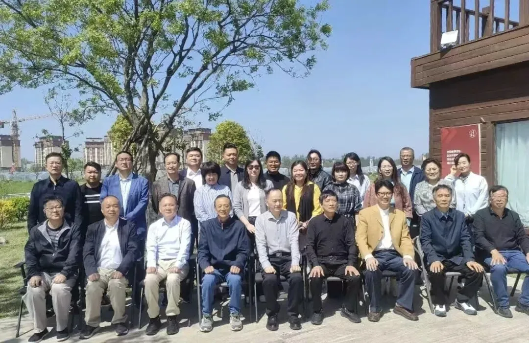 跨界融合启新篇 郑州营销行业协会双基地落户中原蔬菜乐园